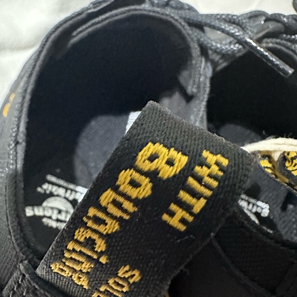 BRAND NEW: Dr. Martens - Picture 13 of 17